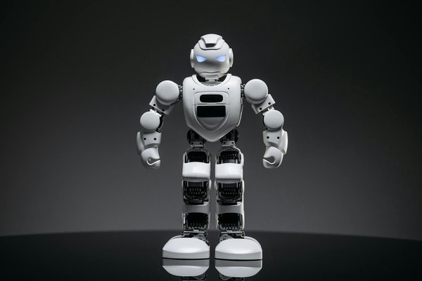 Maximizing Productivity: Essential Approaches to Elevate AI-Powered Predictive Maintenance in Smart Manufacturing